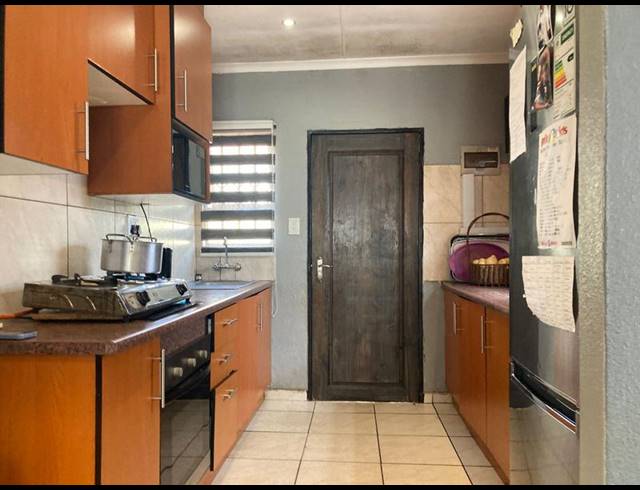 2 BEDROOM HOUSE FOR SALE IN DAWN PARK EXT